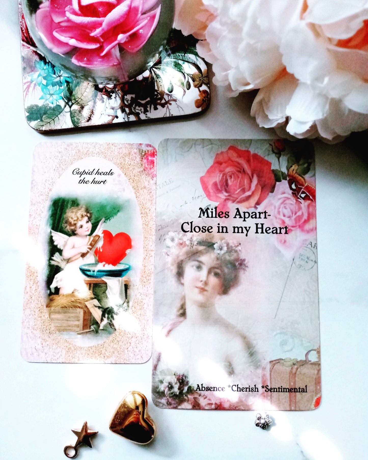 Vintage Romance Lovers reading