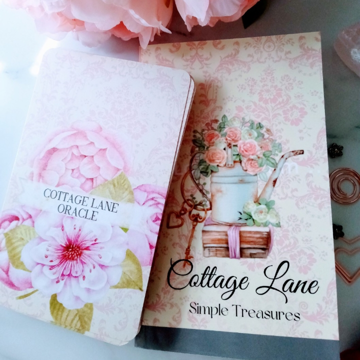 Cottage Lane Oracle Simple Treasures